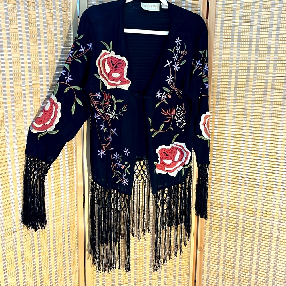 Monroe & Main Vintage Fringed Embroidered Black Rayon Kimono Jacket medium